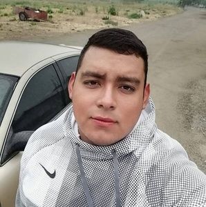 Meet your Posher, Javier